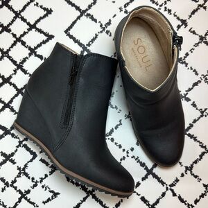 SOUL Naturalizer Women’s Black Wedge Ankle Boots - US Size 6.5 M - EUC